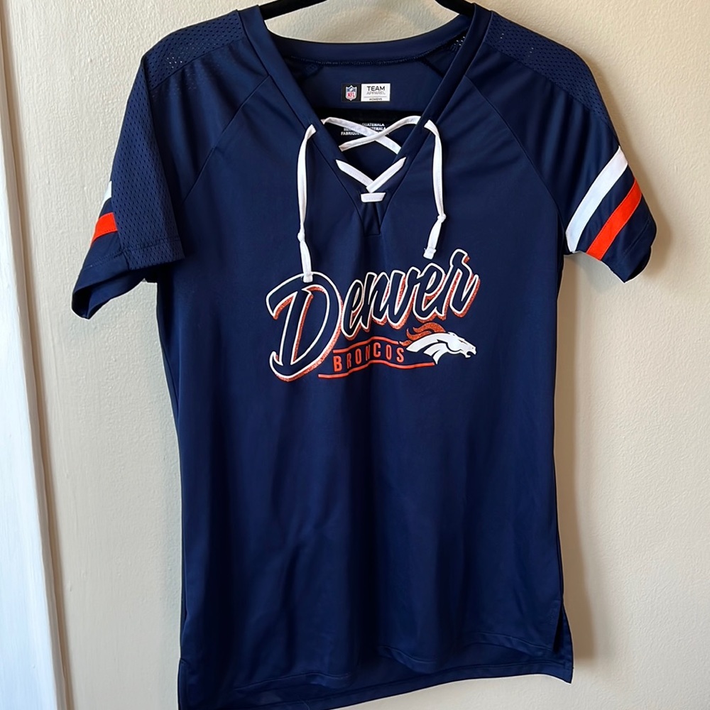 Women’s NFL Team Apparel Denver Broncos Jersey Shirt Size Medium